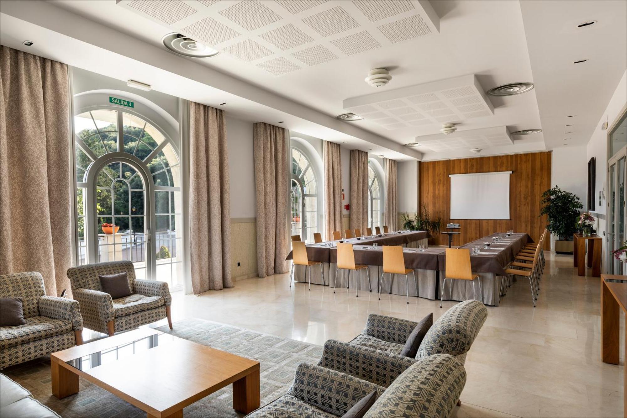 Parador De Vic-Sau Tavernoles Екстер'єр фото
