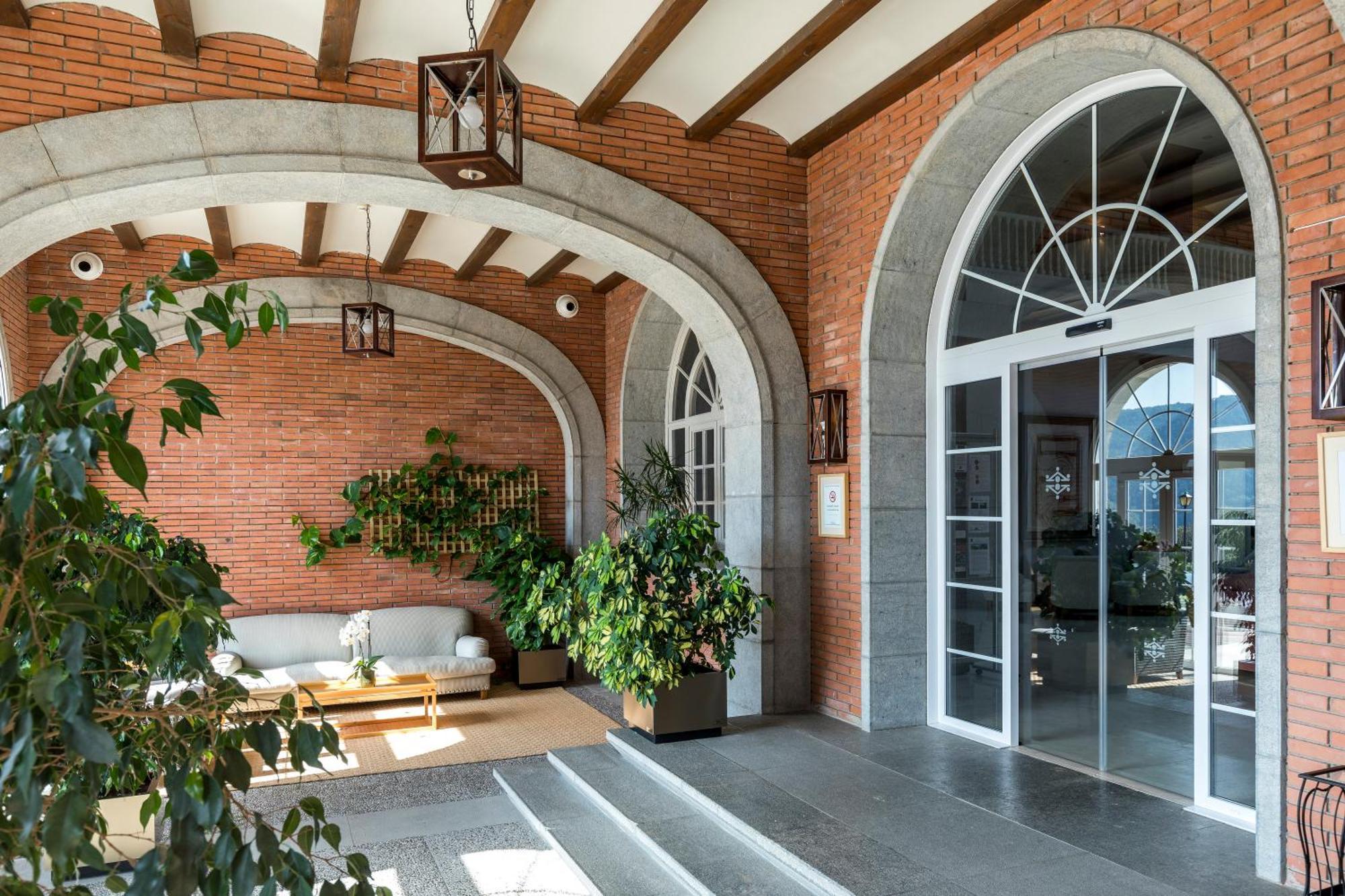 Parador De Vic-Sau Tavernoles Екстер'єр фото